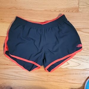 NorthFace Women's Shorts size Large